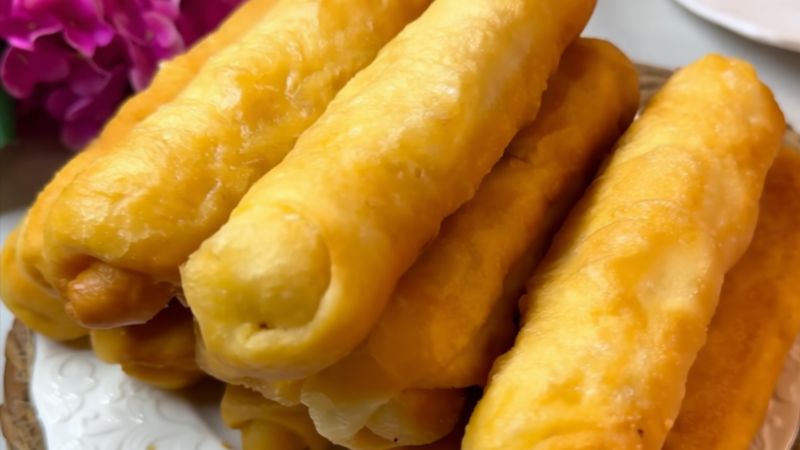 Турецькі пиріжки з м'ясом на сковороді