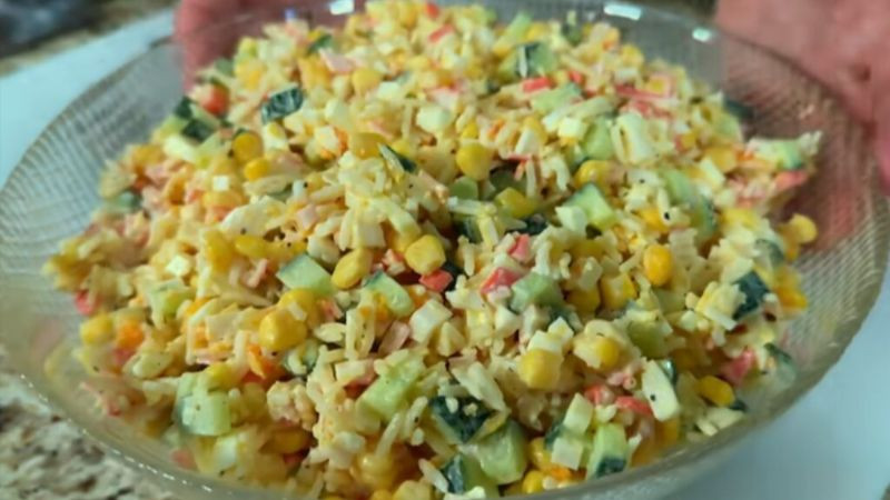Класичний крабовий салат