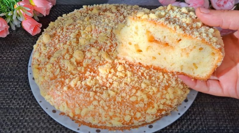 Ніжний сметанний пиріг