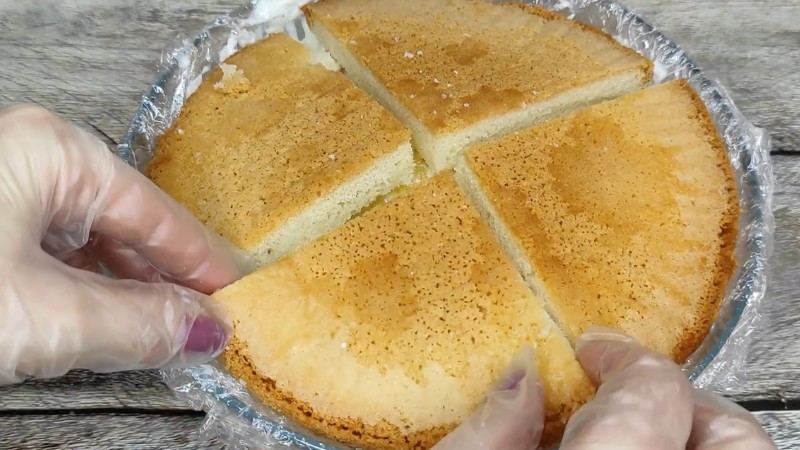 Смачний та соковийт торт з ананасами "Зимовий Панчо"