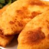 Чебуреки з сиром та цибулею