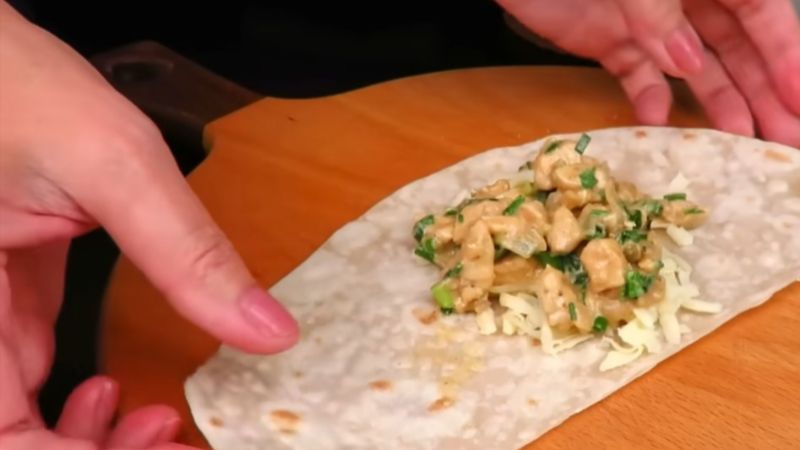 Хрумкі трикутники з лаваша в аерогрилі: швидкий рецепт