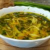 Готуємо домашній курячий суп із локшиною