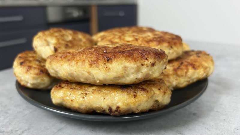 Приготування котлет з сиром